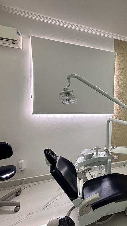 Elisson Dentista Profissional em Curitiba Consultório Fotos copiar 2 (1)