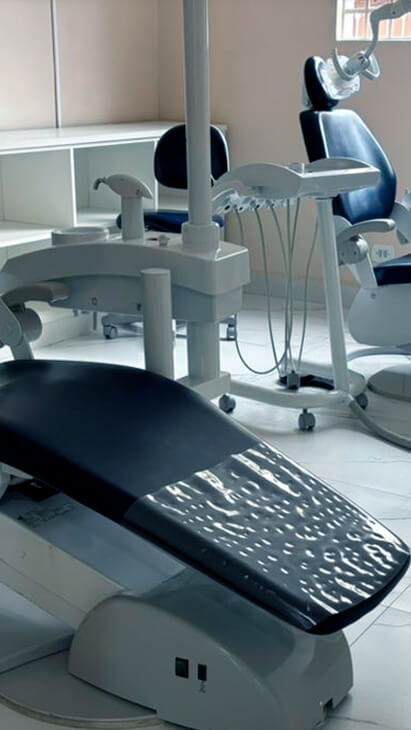 Elisson Dentista Profissional em Curitiba Consultório Fotos copiar 41 (1)22 (1)