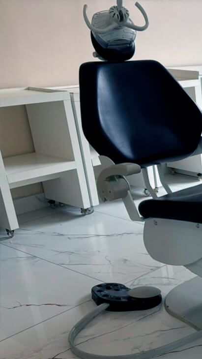 Elisson Dentista Profissional em Curitiba Consultório Fotos copiar 41 (2)22 (1)